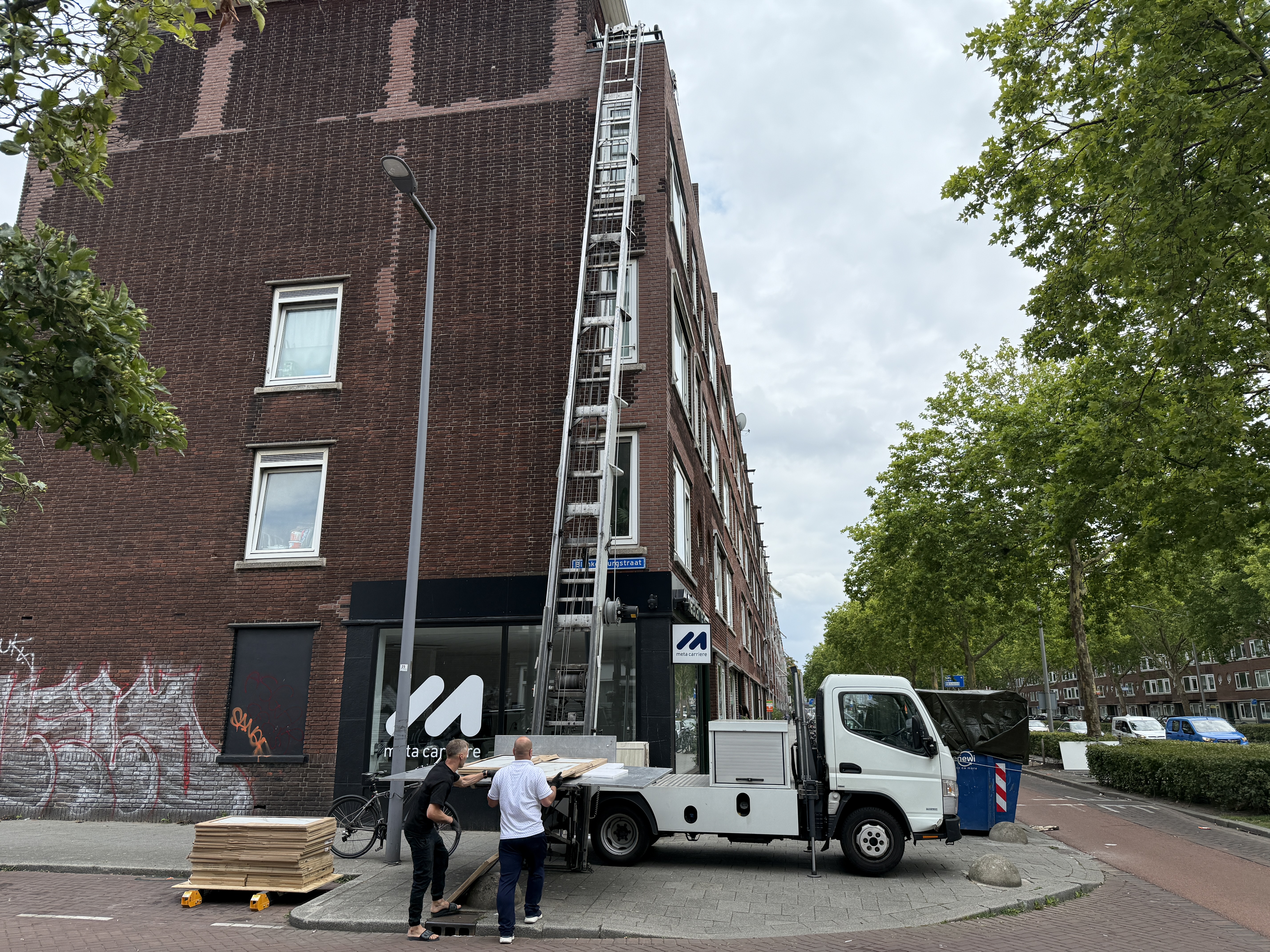 Spoedverhuisliften Den Haag foto 5 - Koerier, Verhuizen & Logistiek
